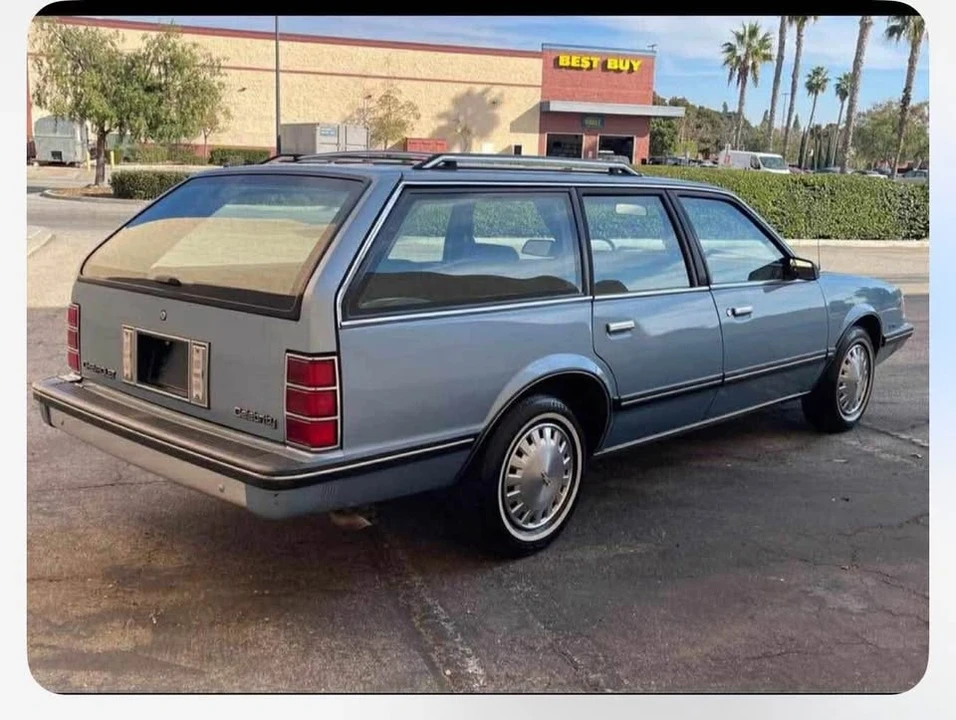 1986 Chevrolet Caprice - Image 2 of 10