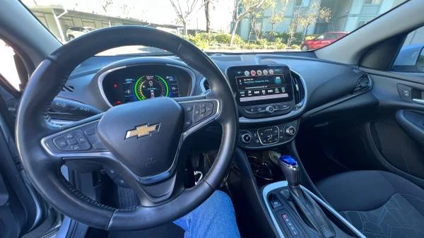2017 Chevrolet Volt - Image 16 of 21
