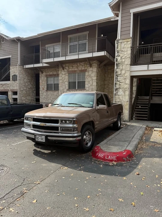 1996 Chevrolet C/K 4th Gen - Image 2 of 10