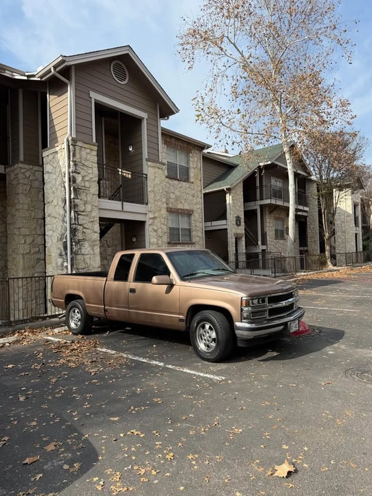 1996 Chevrolet C/K 4th Gen - Image 5 of 10