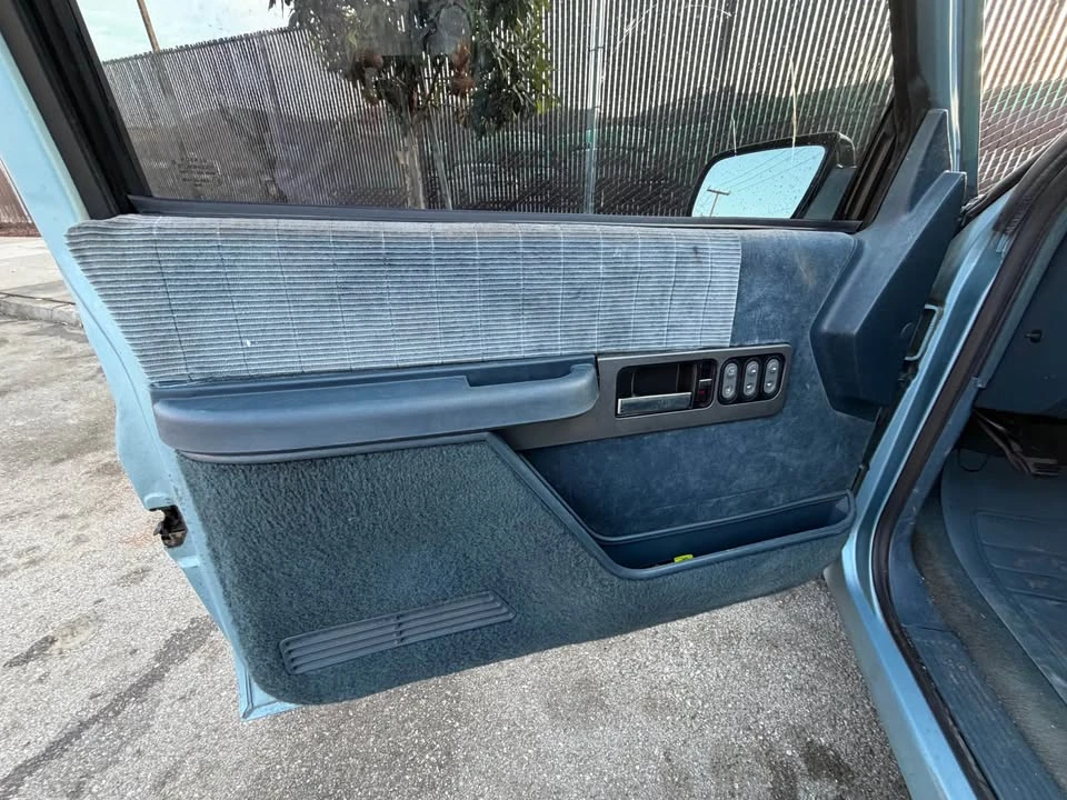 1990 Chevrolet C/K 4th Gen - Image 6 of 7