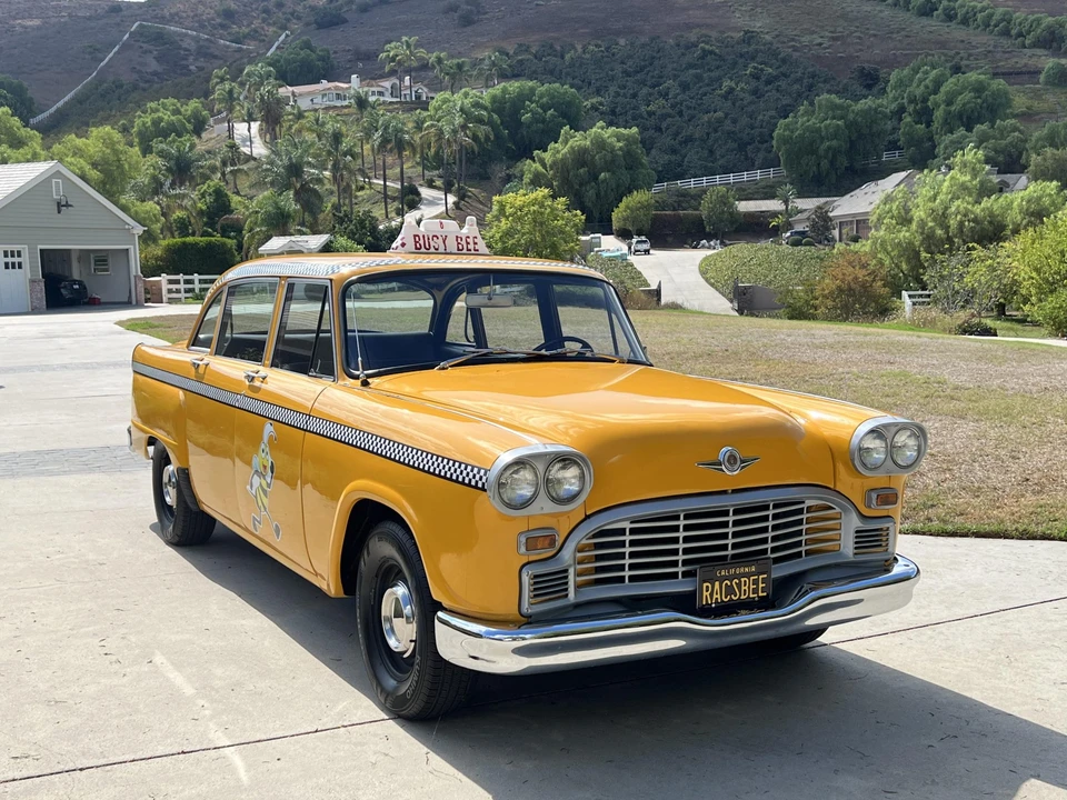 1969 Checker - Image 9 of 31