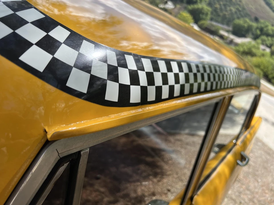 1969 Checker - Image 28 of 31