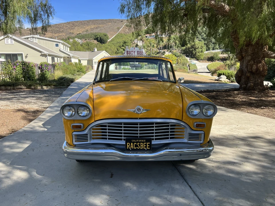 1969 Checker - Image 11 of 31