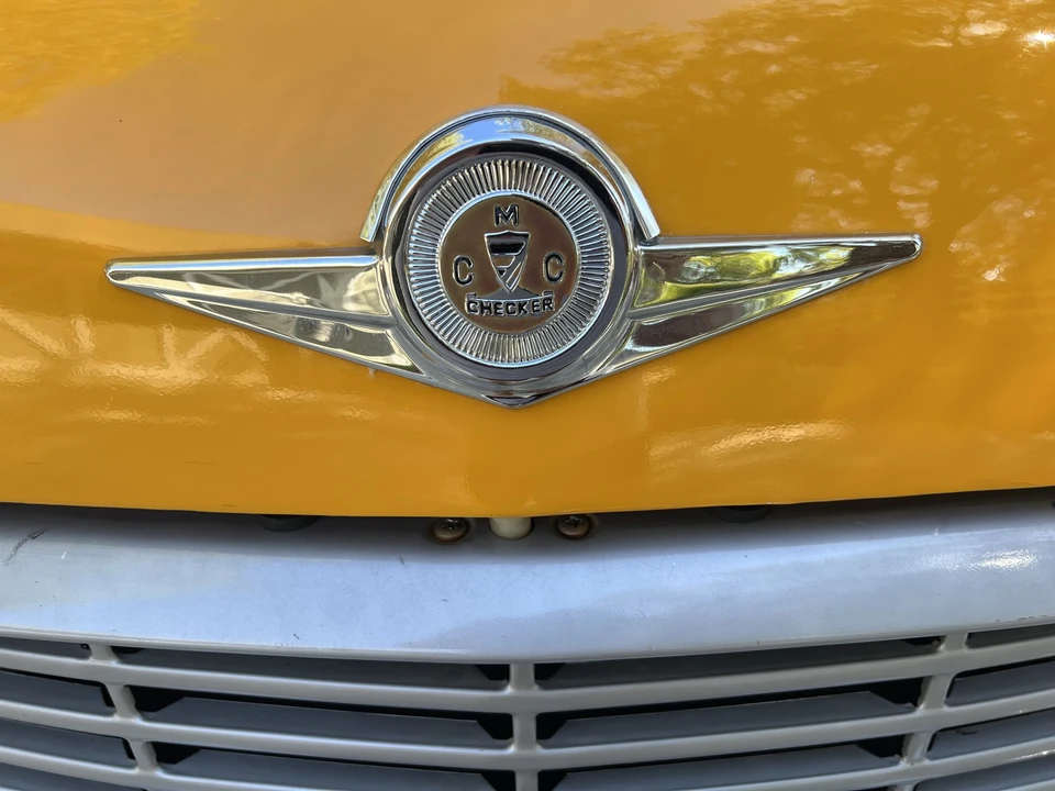 1969 Checker - Image 15 of 31