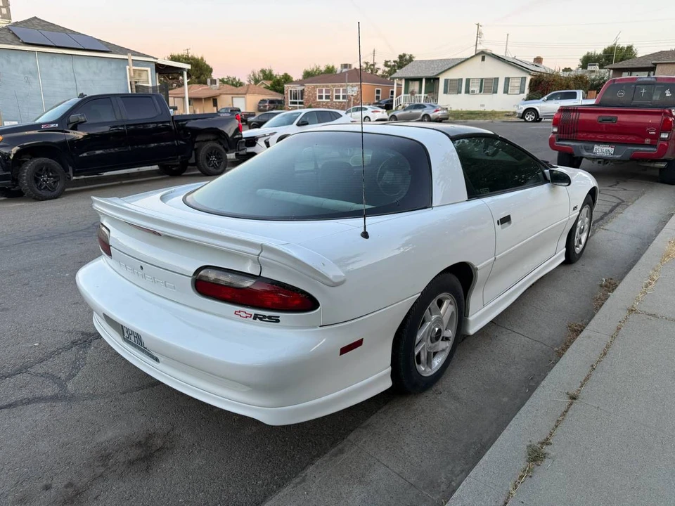 1996 Chevrolet Camaro 4th Gen - Image 3 of 8