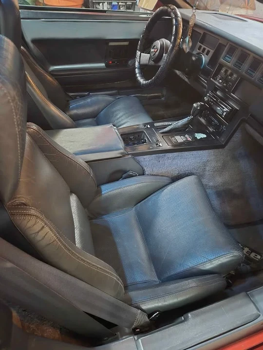 1987 Chevrolet Corvette C4 - Image 8 of 9