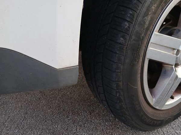 2007 Chevrolet Equinox - Image 8 of 8