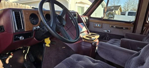 1991 Chevrolet G-Series Van - Image 10 of 10