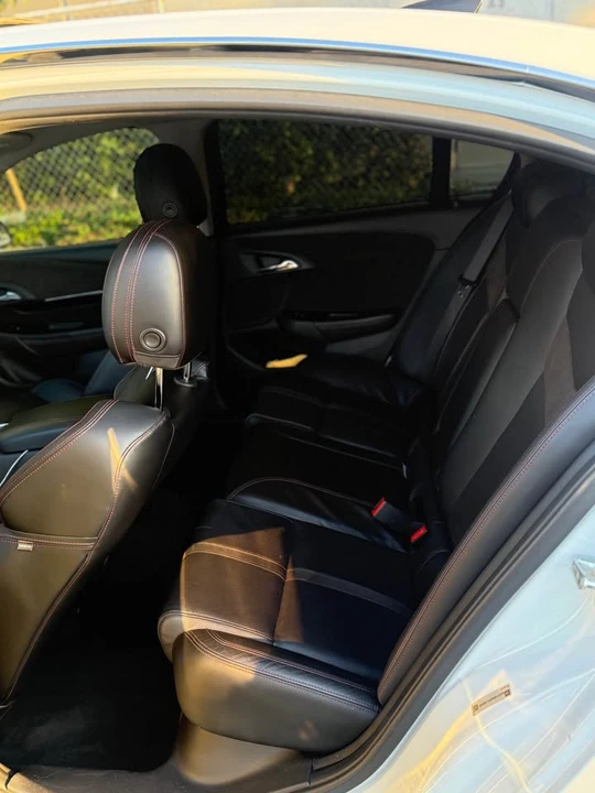2015 Chevrolet SS - Image 6 of 9