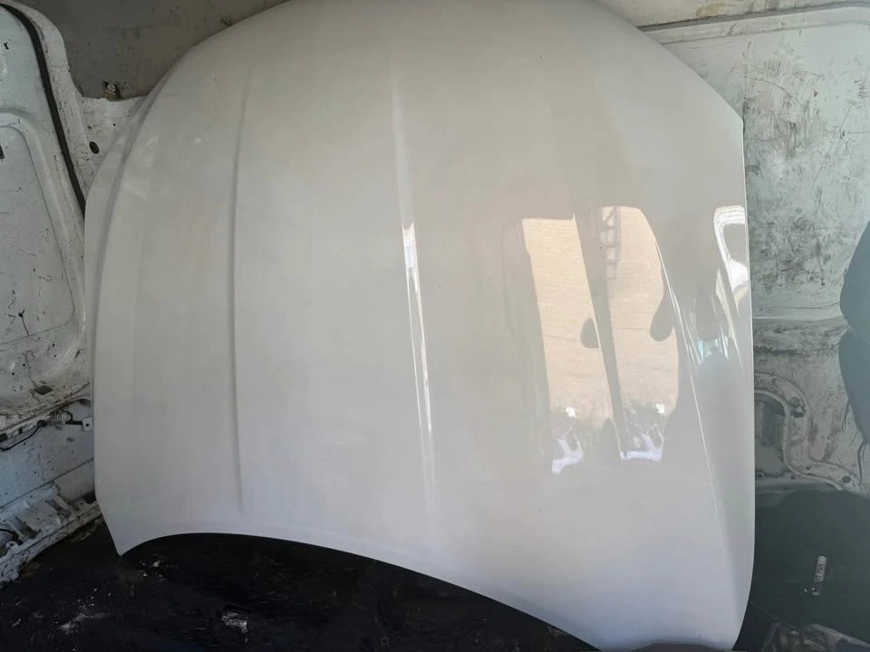 Parts & Memorabilia Bodywork - Image 3 of 3