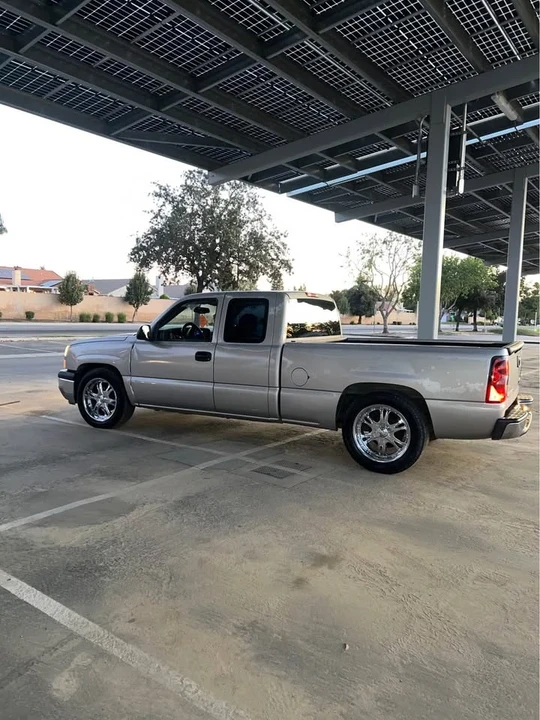 2005 Chevrolet Silverado 1st Gen - Image 2 of 8