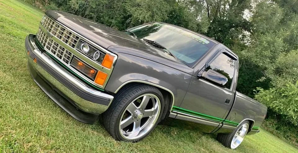 1992 Chevrolet Silverado - Image 4 of 10
