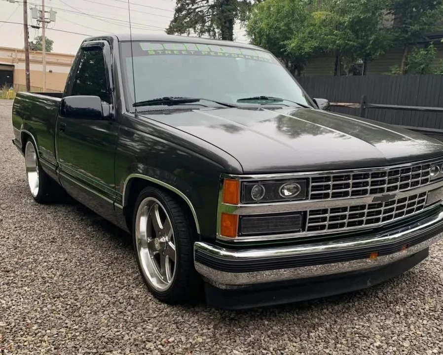 1992 Chevrolet Silverado - Image 3 of 10
