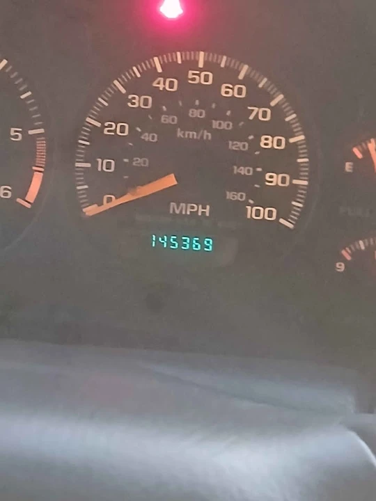 2000 Chevrolet S-10 Blazer 2nd Gen - Image 3 of 10