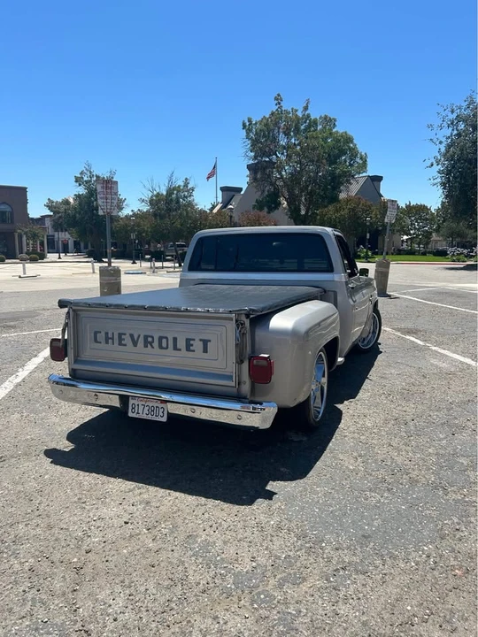 Chevrolet C/K 3rd Gen - Image 3 of 4
