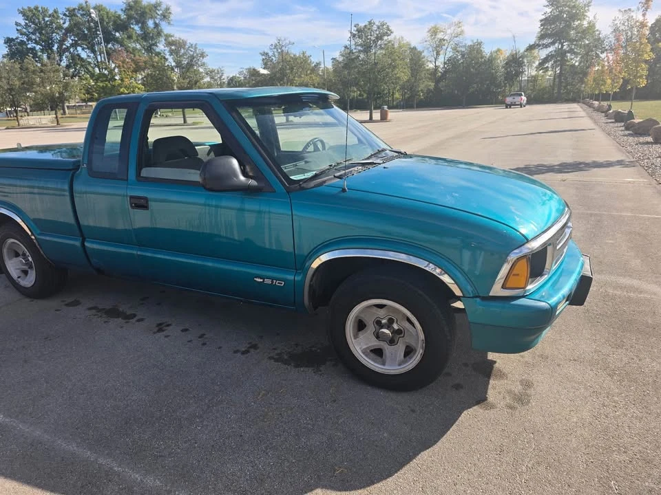1996 Chevrolet S-10 - Image 5 of 9