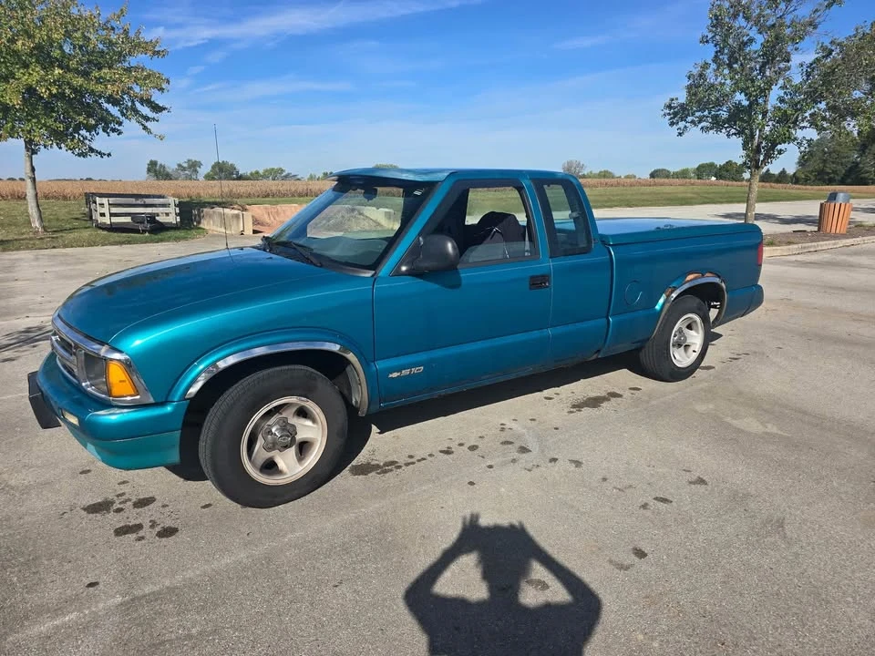 1996 Chevrolet S-10 - Image 4 of 9