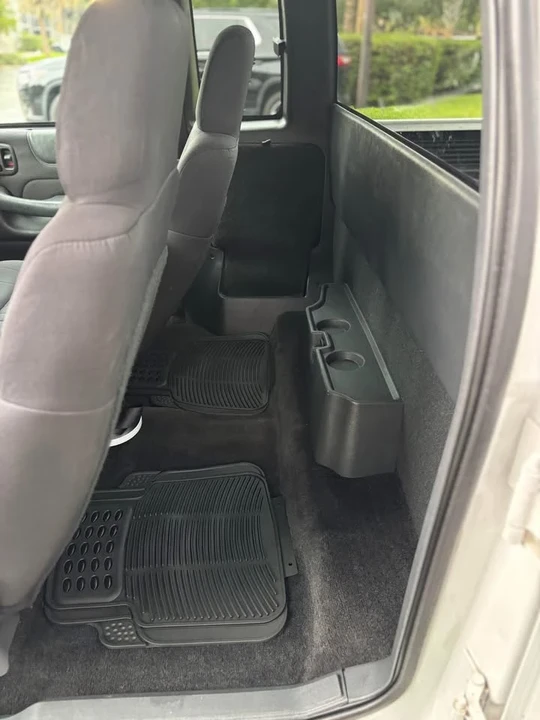 2003 Chevrolet S-10 - Image 10 of 10