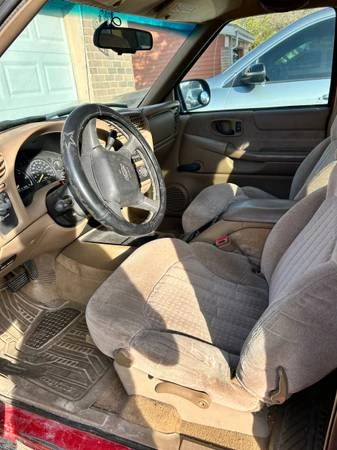 2003 Chevrolet S-10 - Image 6 of 10