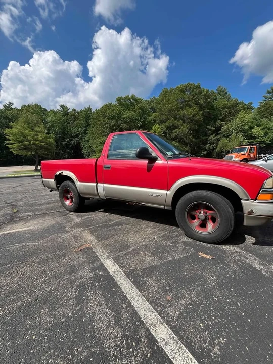 1998 Chevrolet S-10 - Image 3 of 4