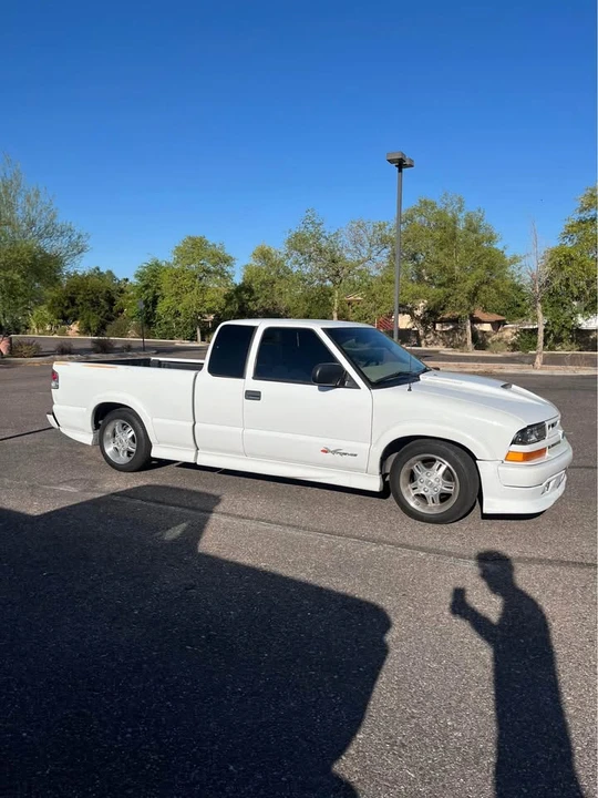 2003 Chevrolet S-10 - Image 3 of 5