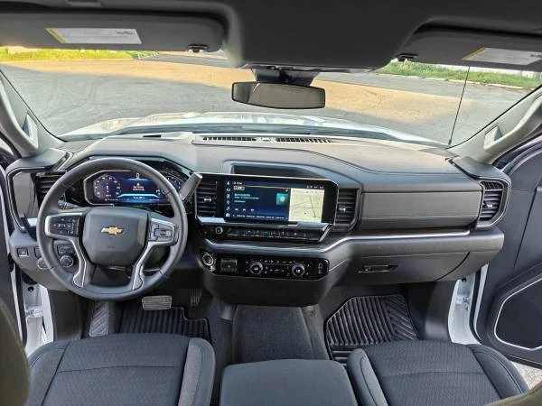 2026 Chevrolet Silverado 4th Gen - Image 15 of 16