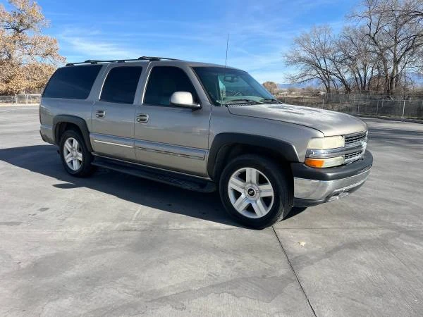 2001 Chevrolet Suburban 9th Gen - Image 3 of 9