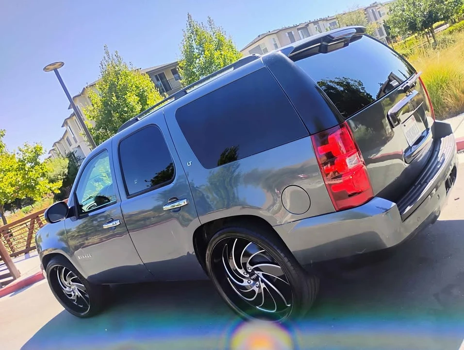 2008 Chevrolet Tahoe 3rd Gen - Image 9 of 10