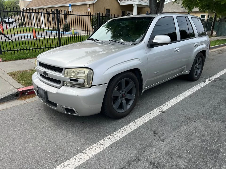 2006 Chevrolet Trailblazer - Image 2 of 4
