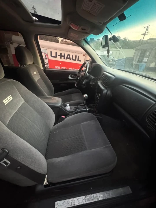 Chevrolet Trailblazer - Image 4 of 8