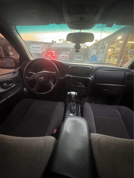 Chevrolet Trailblazer - Image 3 of 8