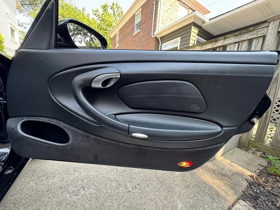 1999 Porsche 996 Carrera - Image 22 of 31