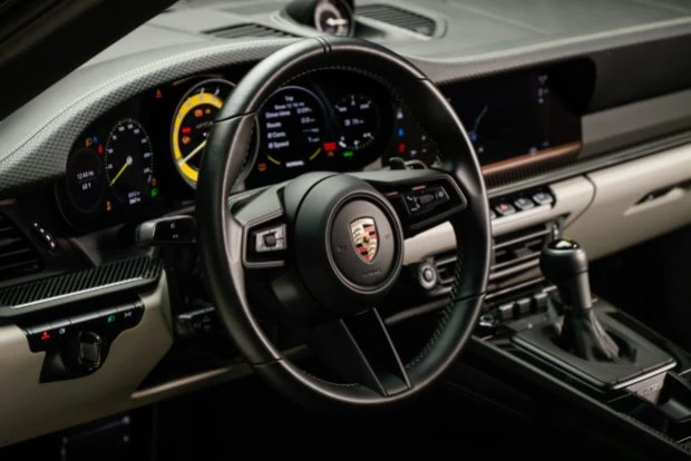 2022 Porsche 992 GT3 - Image 5 of 7