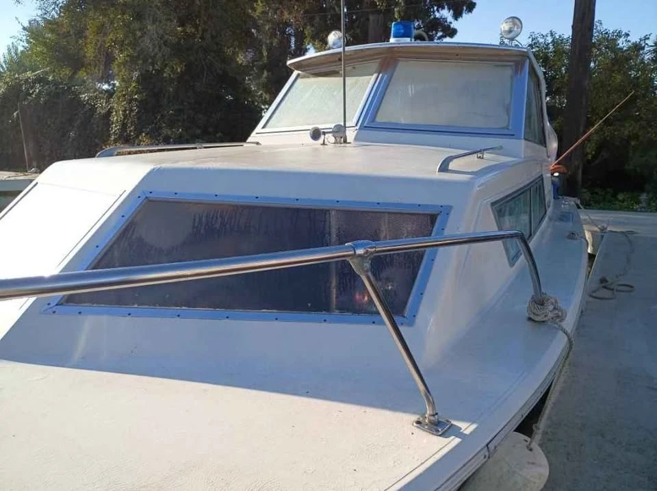 Chris-Craft - Image 2 of 7