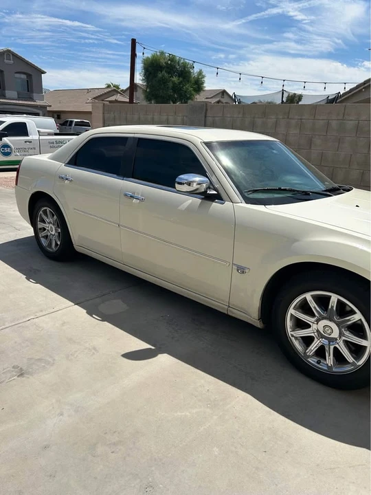 2006 Chrysler 300 (2005-2023) - Image 2 of 8