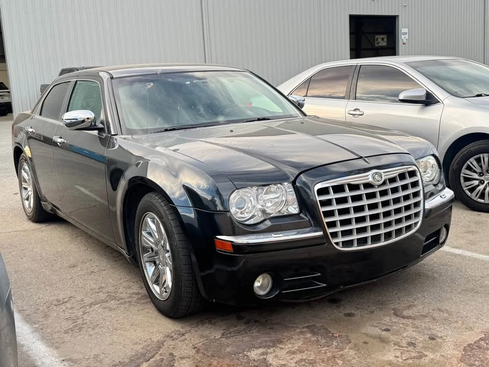Chrysler 300 Letter Series - Image 2 of 4