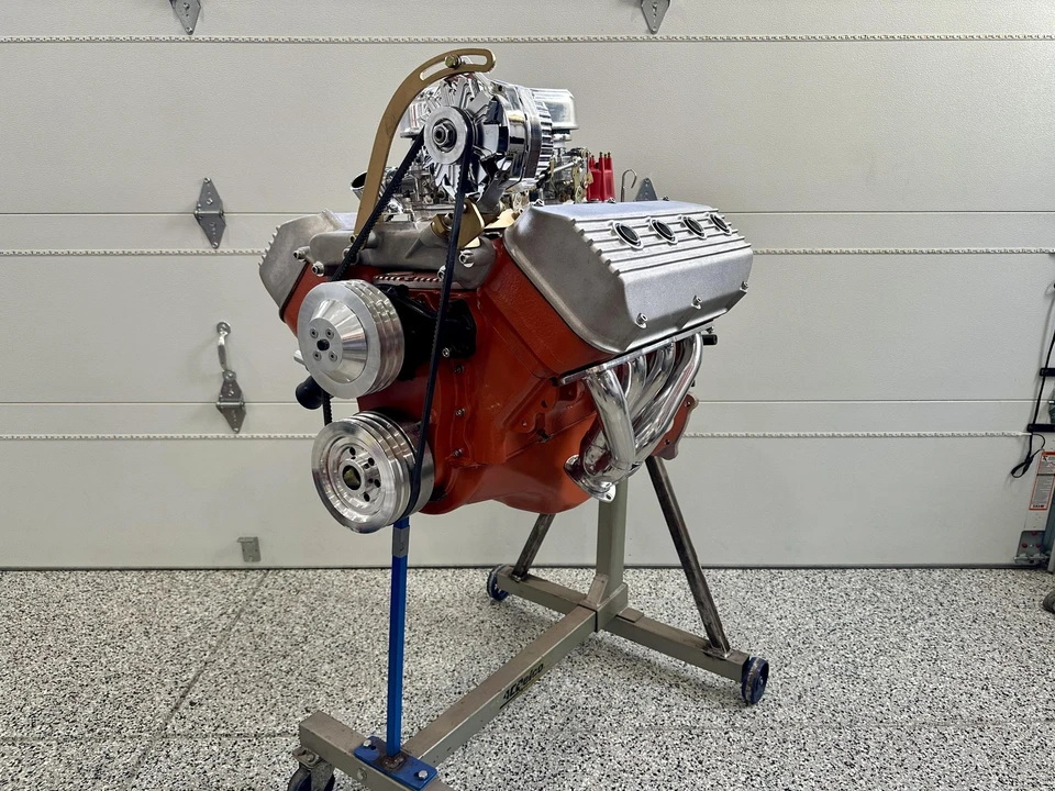 Parts & Memorabilia Engines - Image 4 of 31