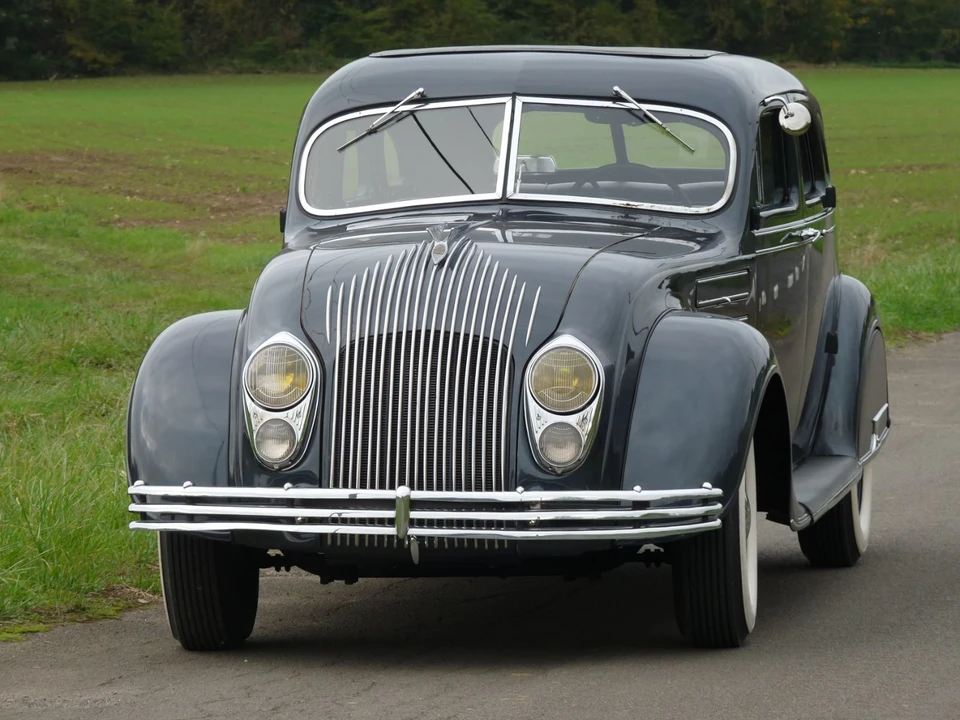 Chrysler Airflow - Image 4 of 6