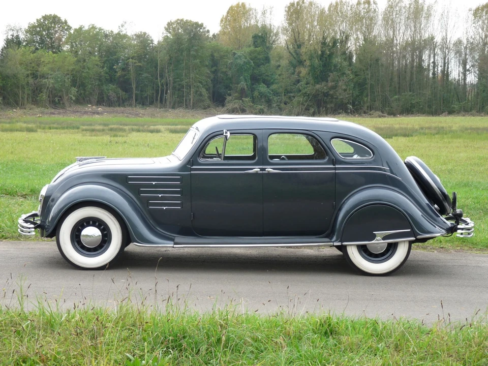 Chrysler Airflow - Image 2 of 6