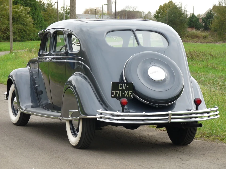 Chrysler Airflow - Image 3 of 6
