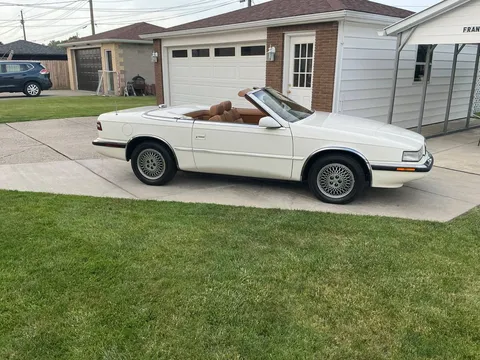 1990 Chrysler TC by Maserati