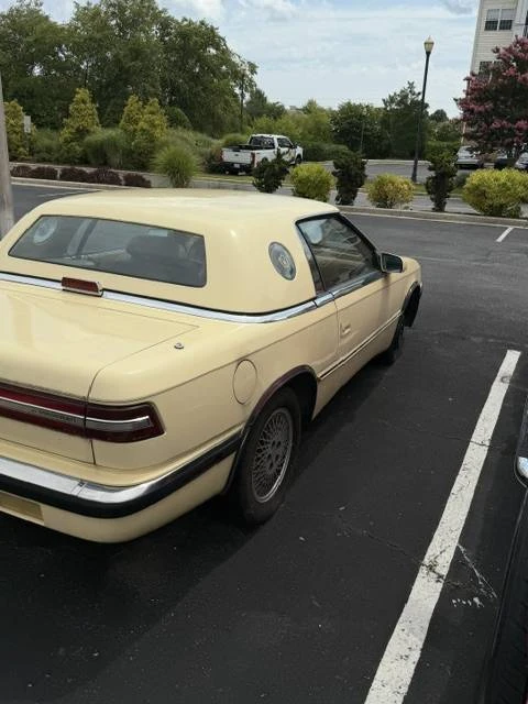 1989 Chrysler TC by Maserati - Image 5 of 8