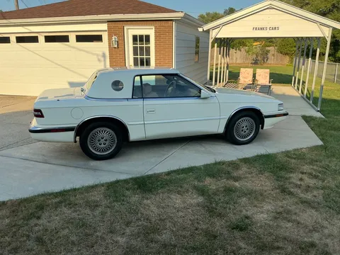 1990 Chrysler TC by Maserati
