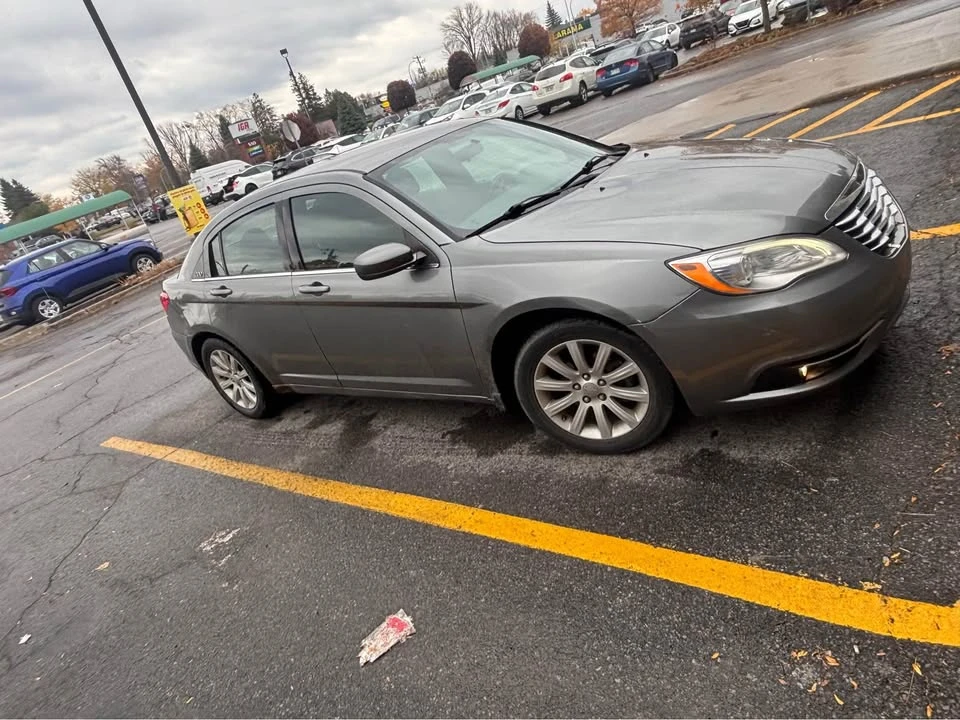 2012 Chrysler 200 - Image 3 of 4