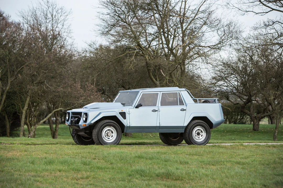 1987 Lamborghini LM002 - Image 19 of 21