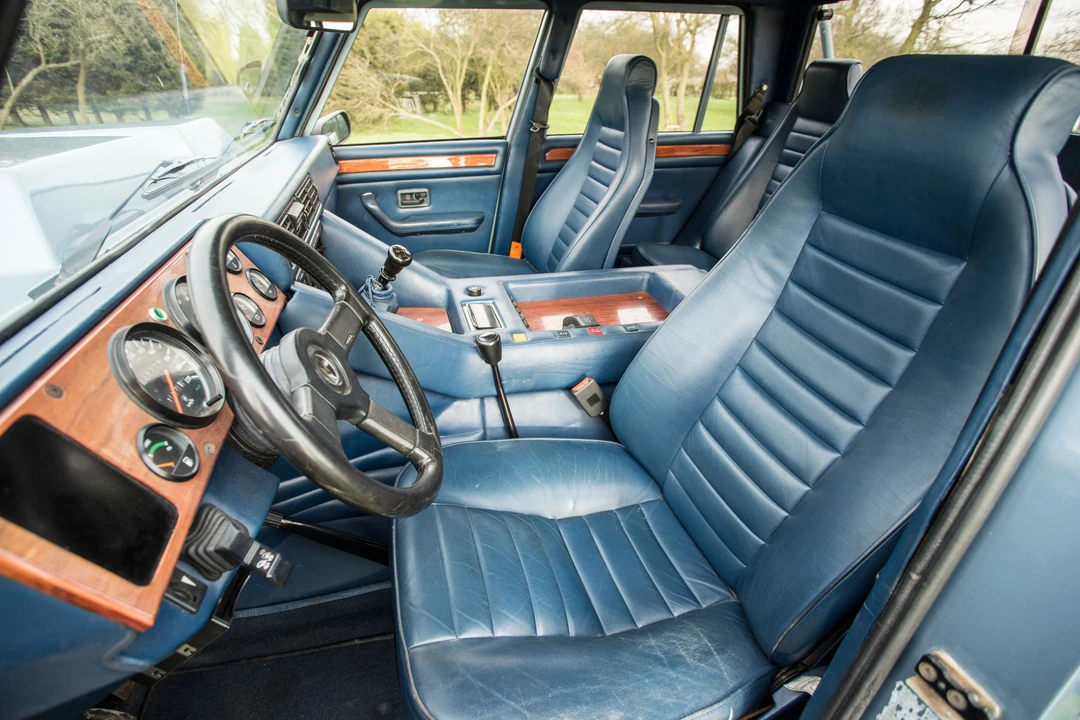 1987 Lamborghini LM002 - Image 10 of 21