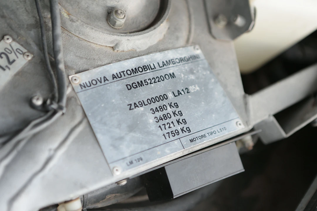 1987 Lamborghini LM002 - Image 15 of 21