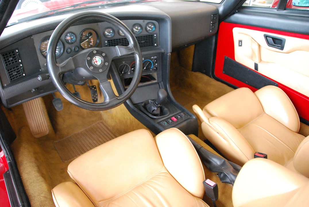 1991 Alfa Romeo SZ - Image 4 of 10