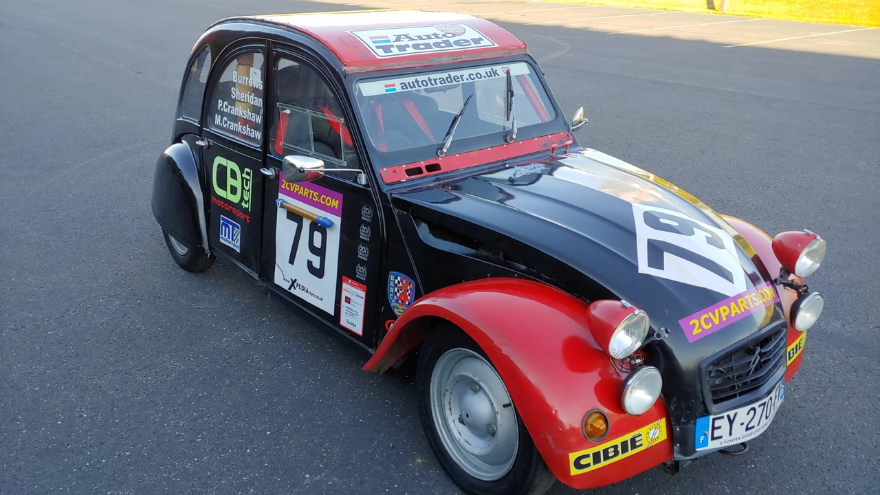 Citroen 2CV - Image 8 of 31
